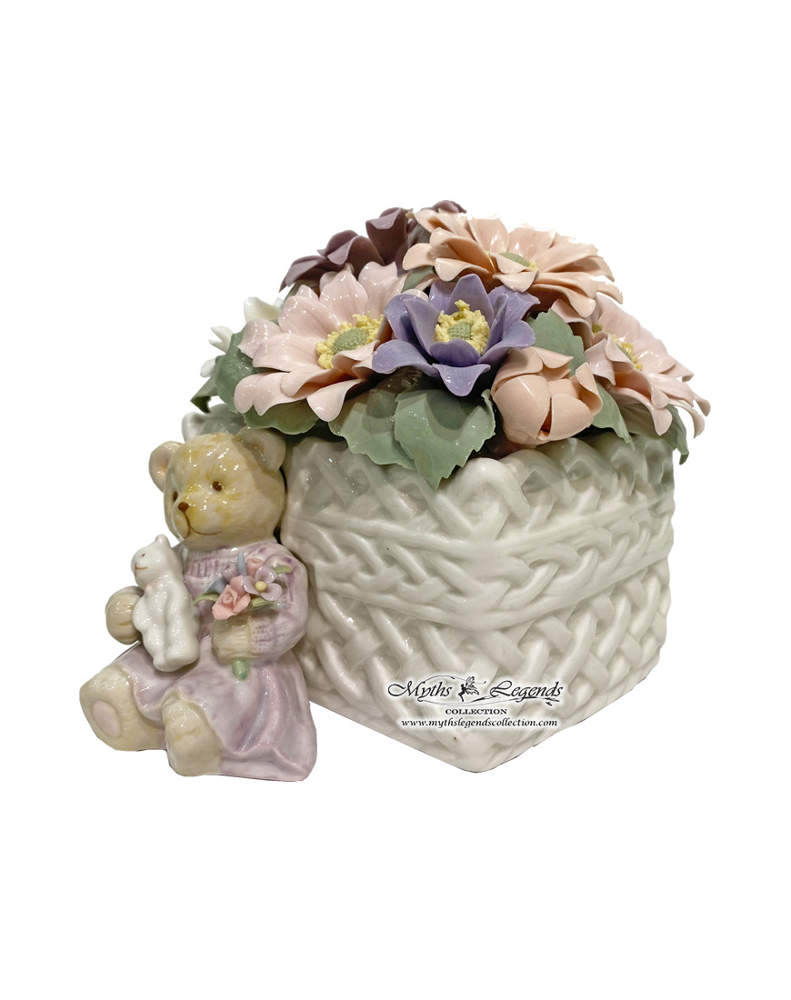 The Cuddly Bear (Fine Porcelain - Music Box)