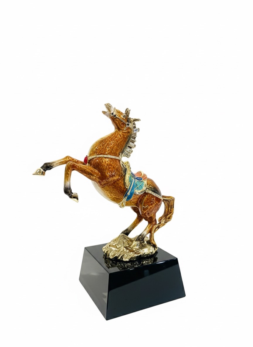 Imperial Grace, Horse (Red Version)